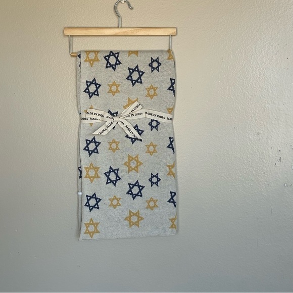 Baby Blanket & Bib gift set bundle for Hanukkah NWT - Picture 10 of 15